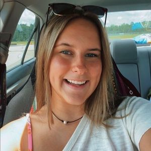 Meet your Posher, Bailey